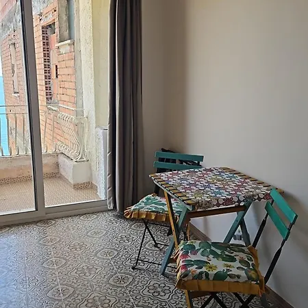 Lucia & Giovanni Couette-café Giardini-Naxos
