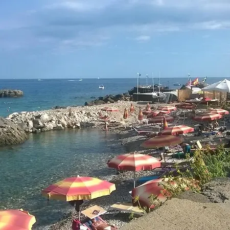 Lucia & Giovanni Bed & Breakfast 3*