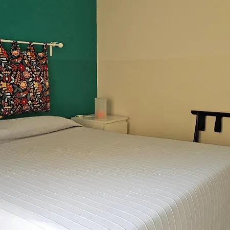 Bed & Breakfast Lucia & Giovanni Giardini Naxos