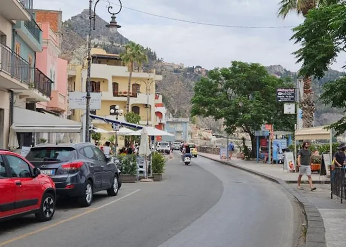 Lucia&giovanni Bed & Breakfast Giardini Naxos